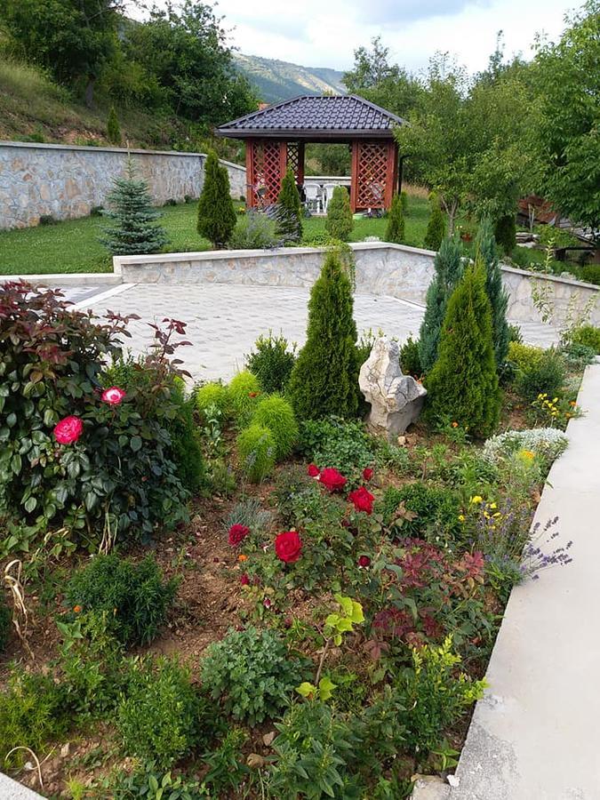 Kuca Za Odmor Sarcevic Lägenhet Prozor Exteriör bild