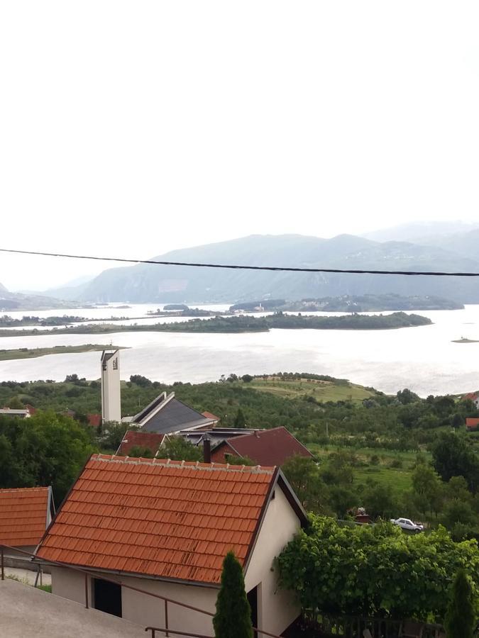 Kuca Za Odmor Sarcevic Lägenhet Prozor Exteriör bild