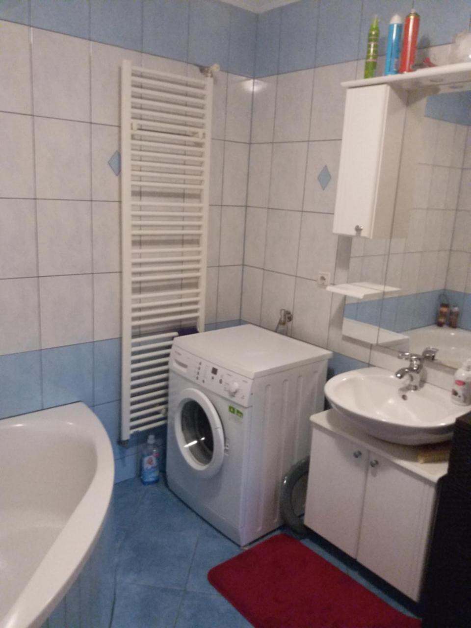 Kuca Za Odmor Sarcevic Lägenhet Prozor Exteriör bild