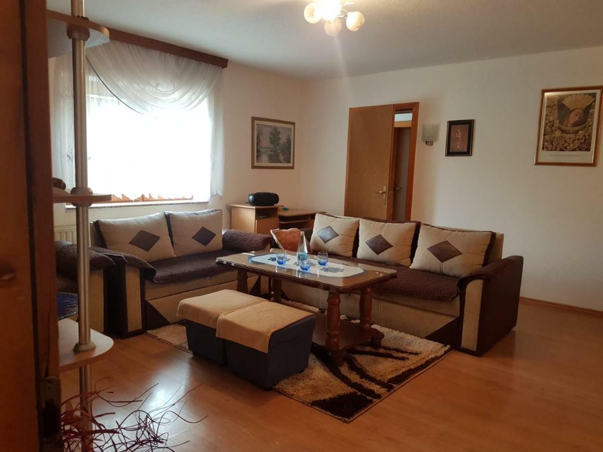 Kuca Za Odmor Sarcevic Lägenhet Prozor Exteriör bild