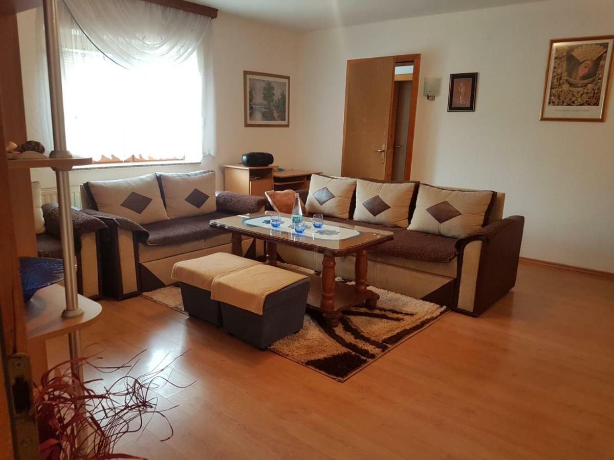 Kuca Za Odmor Sarcevic Lägenhet Prozor Exteriör bild